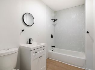 14th St, Los Angeles, CA 90006