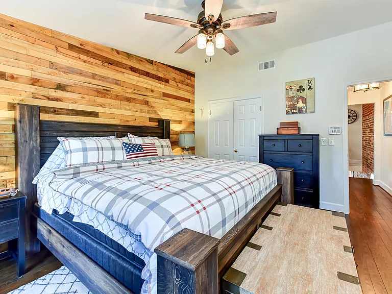 1403 Prince St — Photo 12
