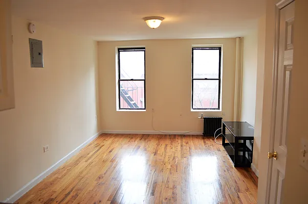 Rented by OvCo Realty | media 11