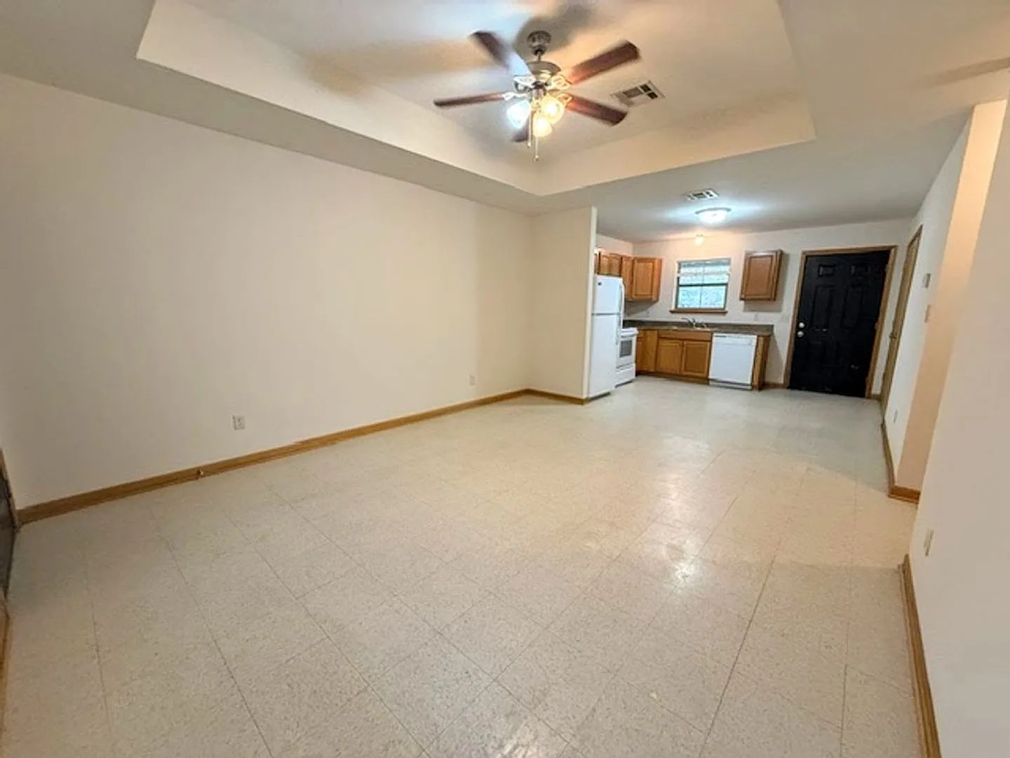 2520 Crockett Street — Photo 4
