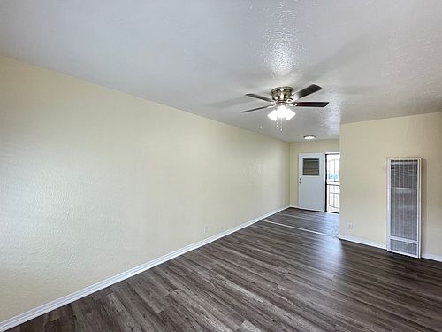 4th image of 1344 W 94th St