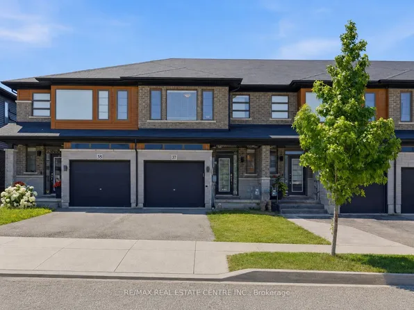 37 Greenwich Ave, Hamilton, ON L8J 0L5