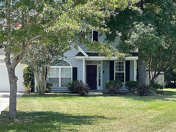 2nd image of 81 Brandon Cv