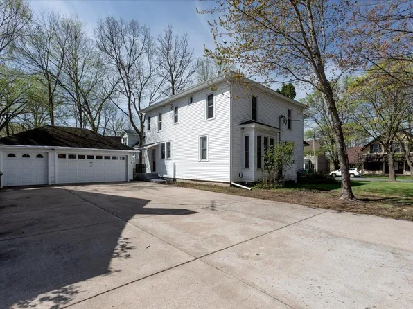 1104 7th St E, Menomonie, WI 54751