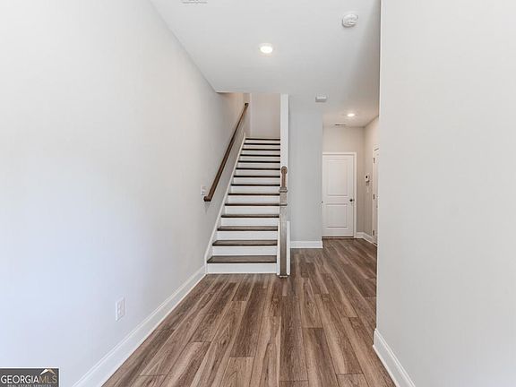 3rd image of 5051 Pinckney Ln