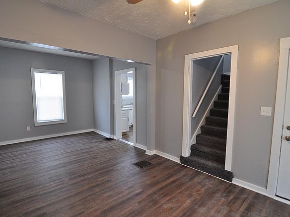 4th image of 914 S 28th St