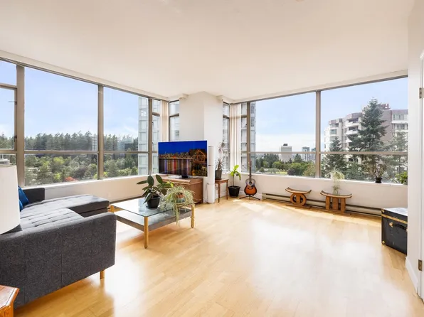 5885 Olive Ave #1106, Burnaby, BC V5H 4N8