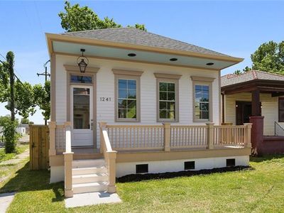 1241 Louisa St, New Orleans, LA, 70117