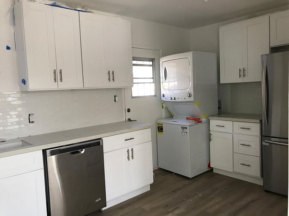 1st image of 3107 Gleason Ave #2