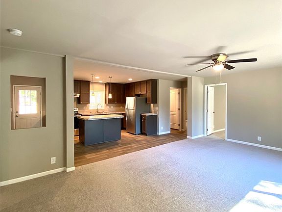 5th image of 491 E Wood Lane