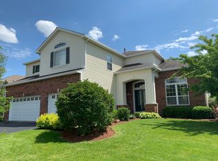 2231 Somerset Ln, Mundelein, IL