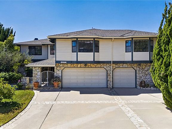 4th image of 28917 Scotsview Dr
