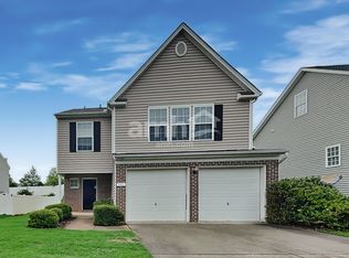 501 Timber Meadow Lake Dr, Fuquay Varina, NC 27526