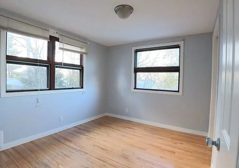 137 Virginia Rd #1 — Photo 2