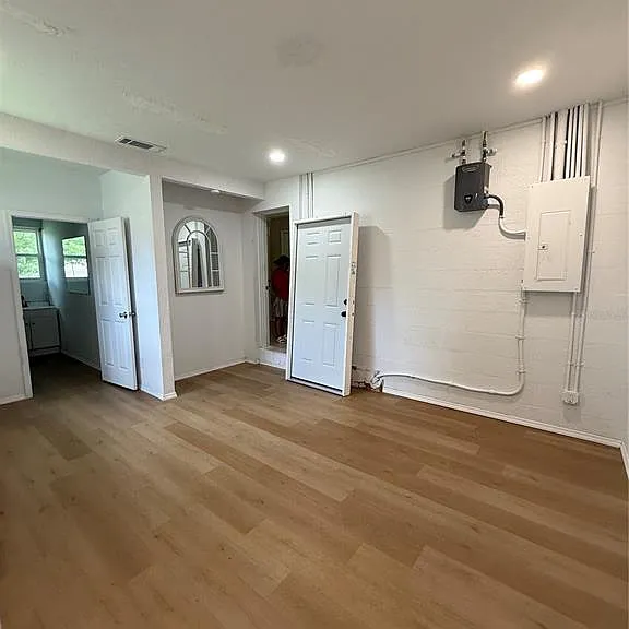 11213 SE 53rd Ct — Photo 4