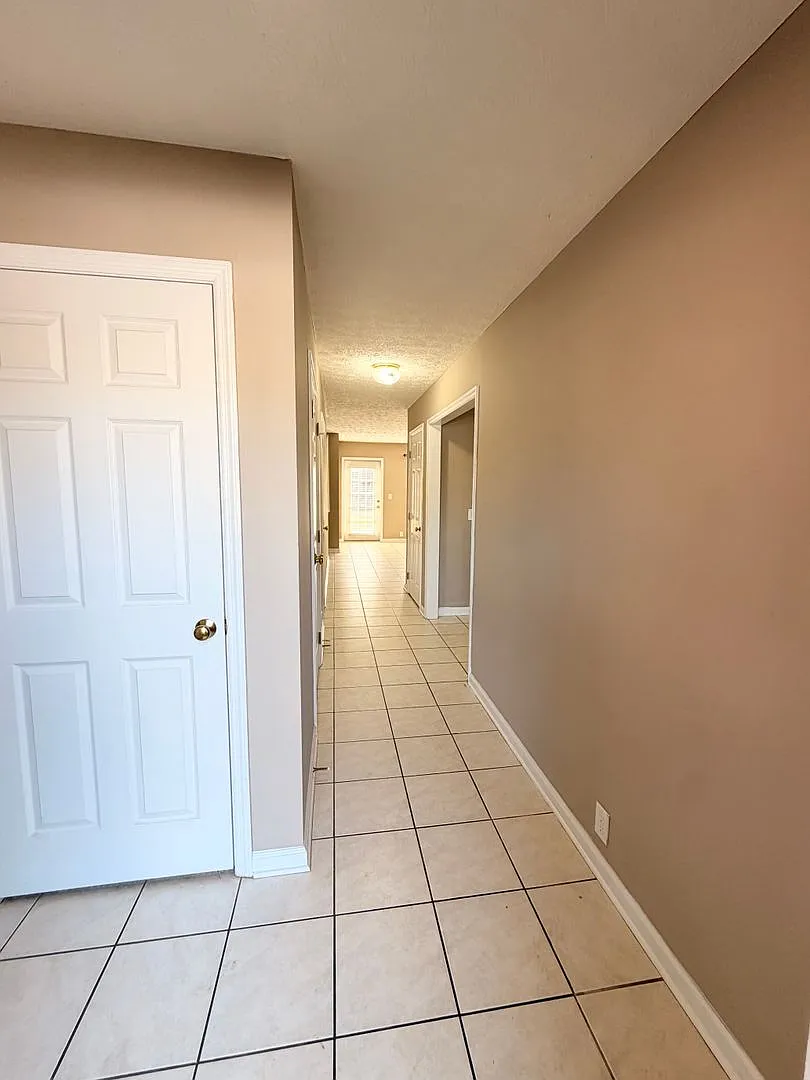 2 Bed/2.5 Bath at Donahue Crossing Available! — Photo 2