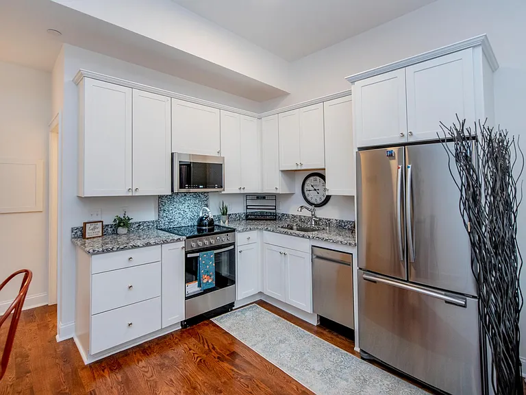 The Fitz Flats — Photo 10