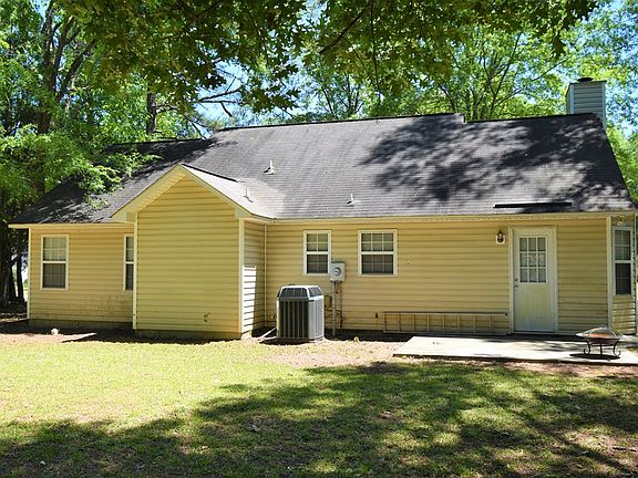 2nd image of 110 Corrie Ct