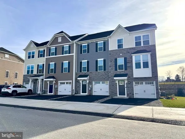 66 Glory Maple Ln, Downingtown, PA 19335