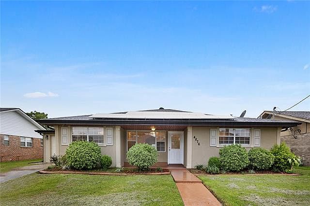 1st image of 4876 Coronado Dr