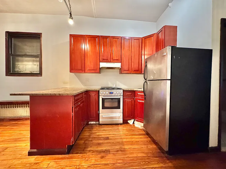 137 Bleecker St #3L — Photo 8