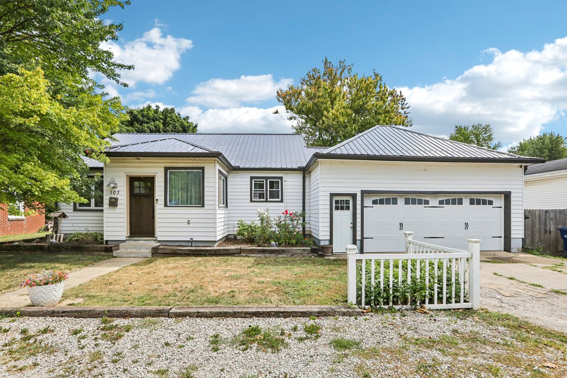 S Hudson St-S2708-001.jpg