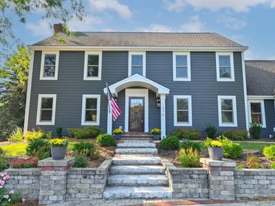 1375 Barrington Woods DRIVE, Brookfield, WI, 53045