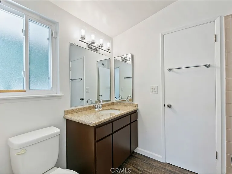 22951 Austin St — Photo 32