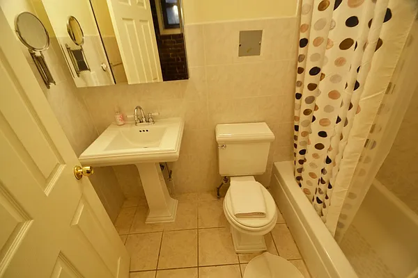 Rented by Smart City Real Estate LLC | media 25