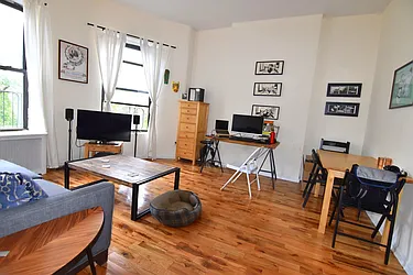 Rented by Manhattan Spaces