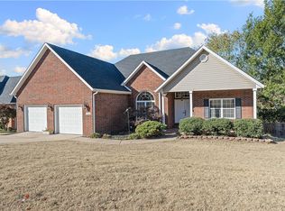 4108 Savannah Ln, Springdale, AR 72762