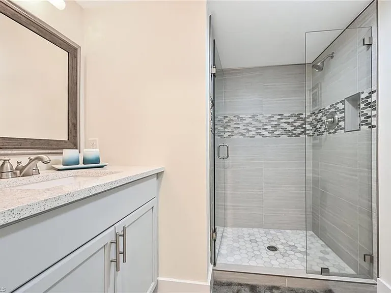 788 Park Shore Dr #G17 — Photo 32
