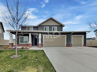898 N Garnet Creek Ave, Star, ID 83669