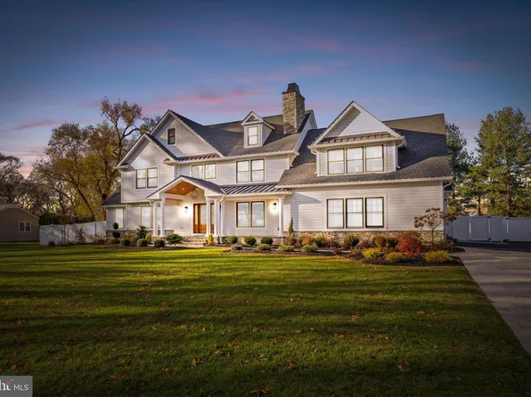 17 Tindall Rd, Robbinsville, NJ 08691