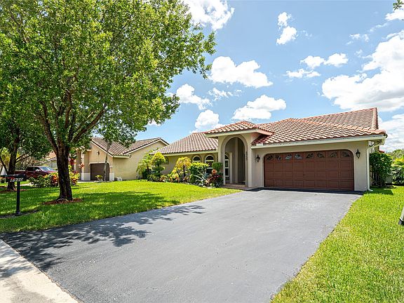 5th image of 8950 NW 45th Court