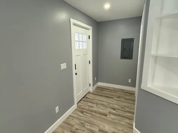 20 Orchard Rd, Cumberland, ME 04021