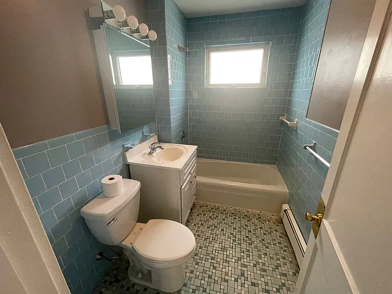 252 Brown St — Photo 10