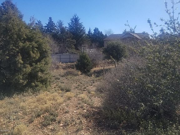 5th image of 833 N Cochise Dr
