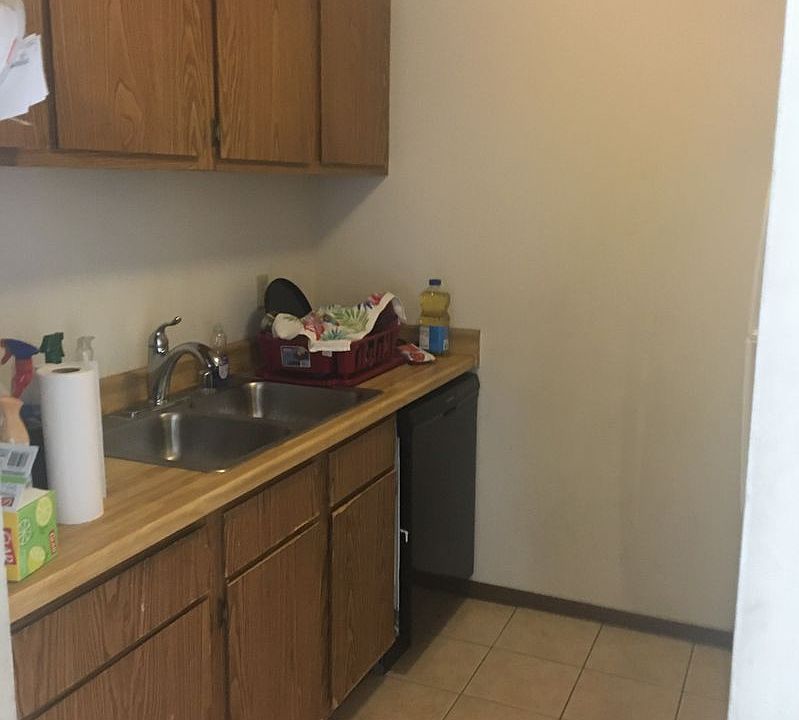 Spacious Stoughton twobedroom apartment homes with den 1510