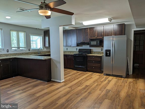 2nd image of 205 Burlington Dr
