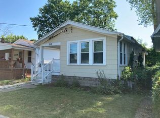 213 71st St, Niagara Falls, NY 14304
