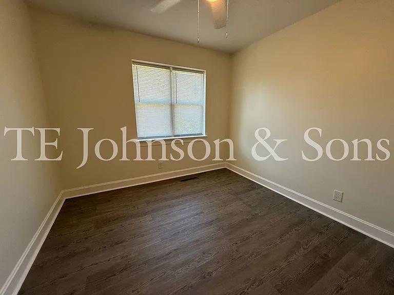 603 Kinard Dr — Photo 9