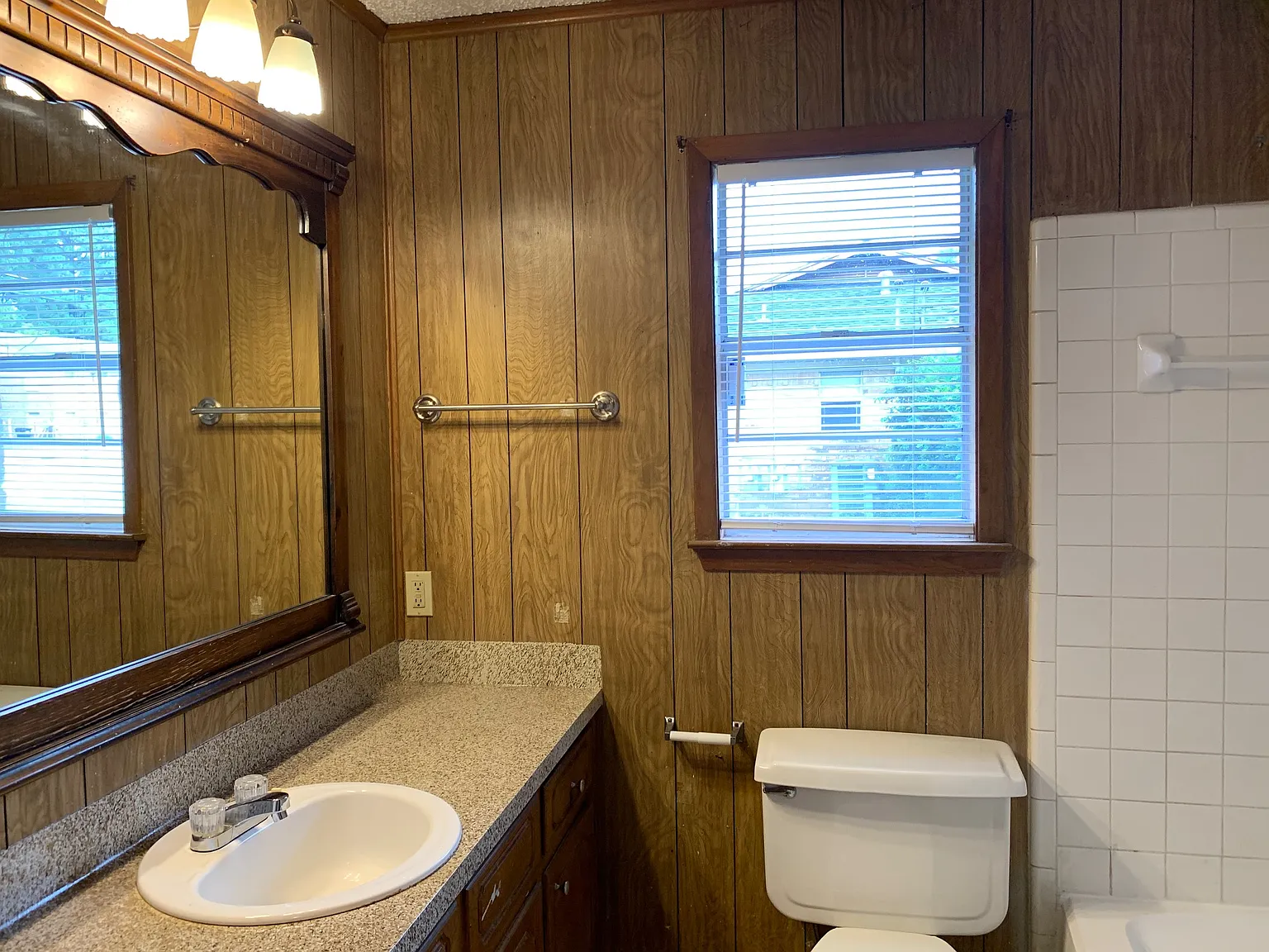 2 bed, 960 sqft, $895 — Photo 4