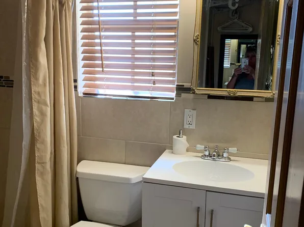 2219 N 40th Ave, Hollywood, FL 33021