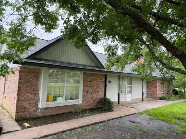 1101 N Atkins Dr, Celeste, TX 75423