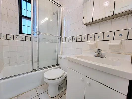 Rented by Gold & Appel Realty Corp | media 5