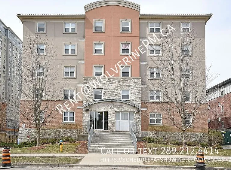 261 Lester St #401 — Photo 1