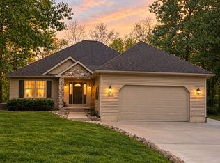 1585 Ichabod Trl, Beaverton, MI 48612