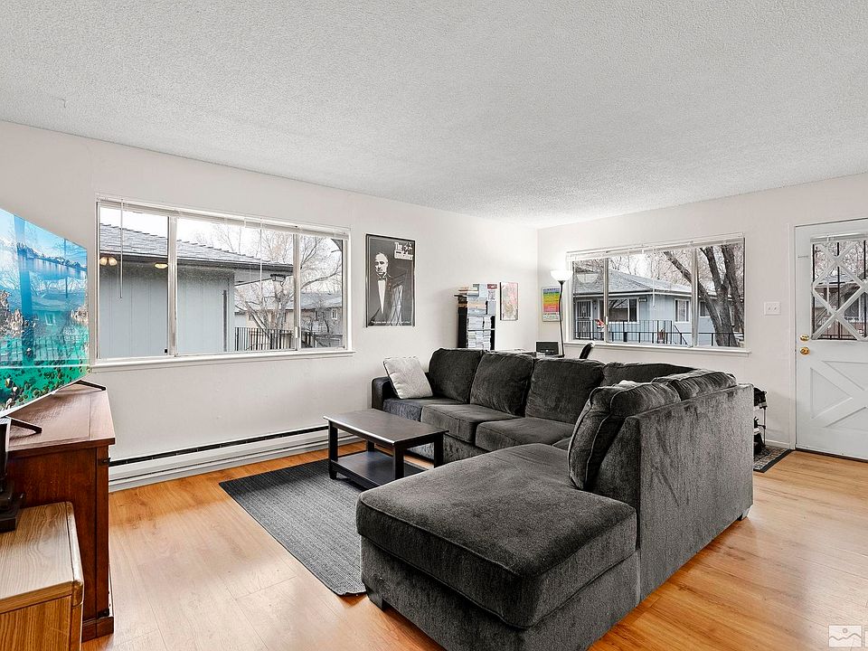 1st image of 641 Oakwood Dr APT 4