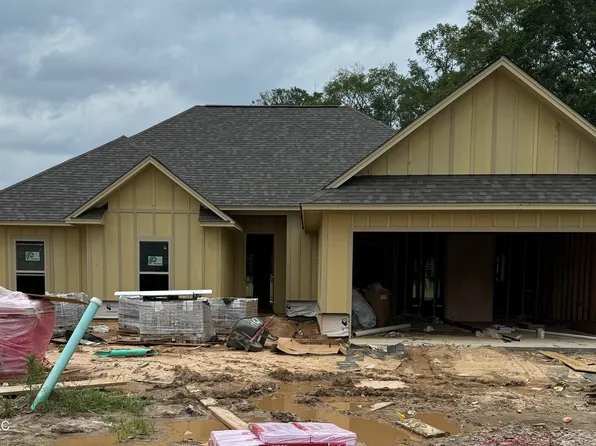 422 Butternut Dr, Canton, MS 39046